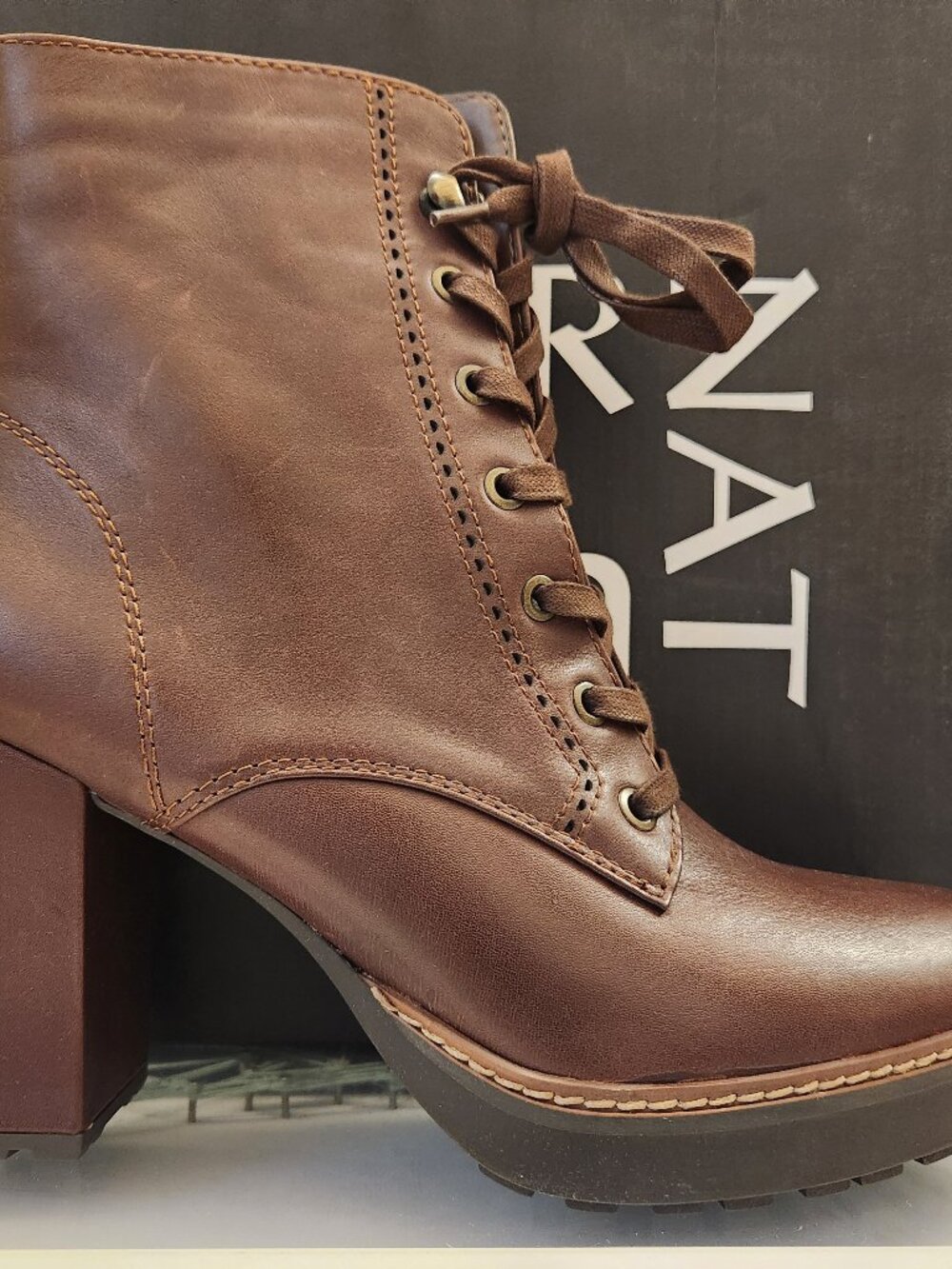 Naturalizer "Callie" Chocolate Leather Heeled Booties. NIB. Size 10